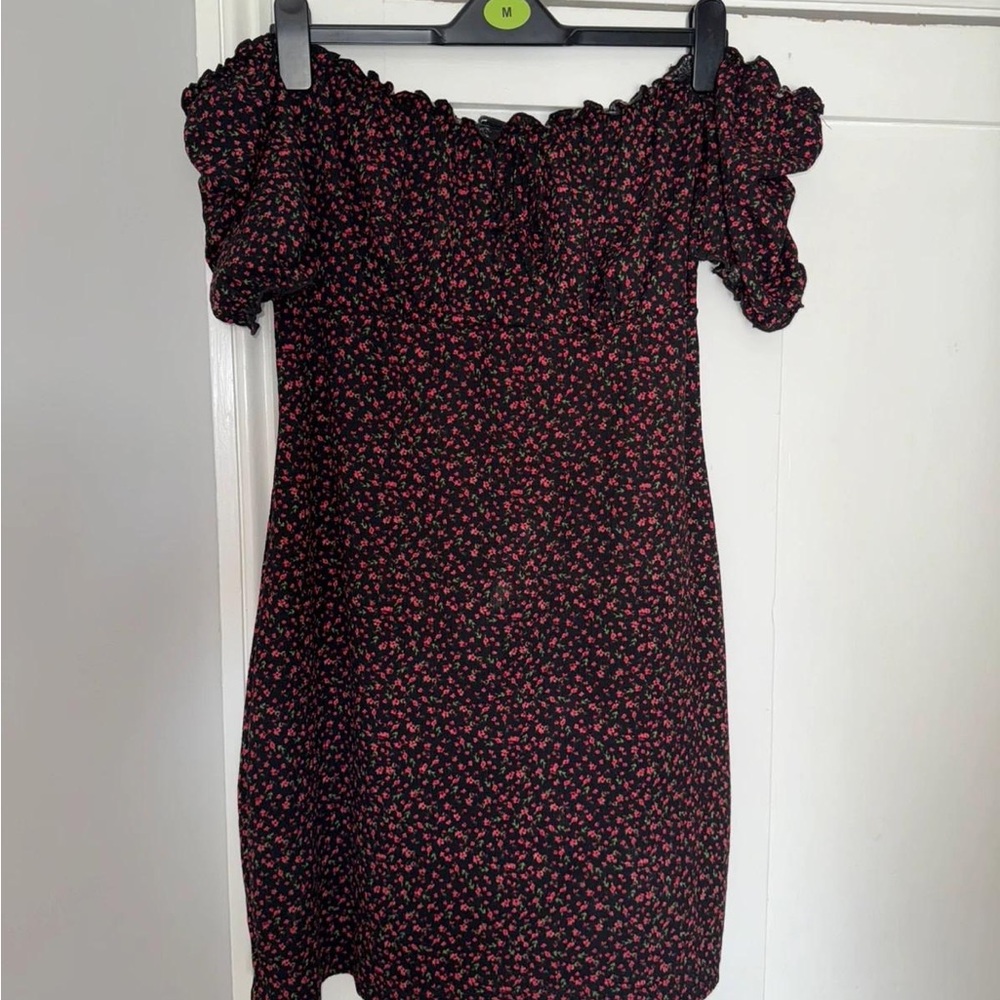 New Look Off-Shoulder Mini Dress - Black and Pink